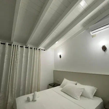 Mariksel 3* Ksamil